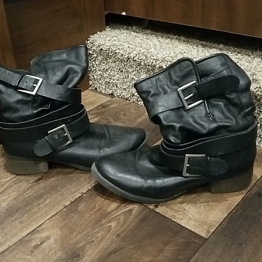 Slouchy vegan leather moto boot in black